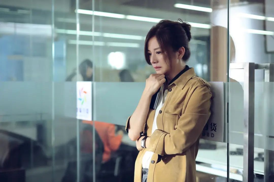 喪偶式育兒：懦弱的爸爸背后站著強(qiáng)勢(shì)的媽媽
