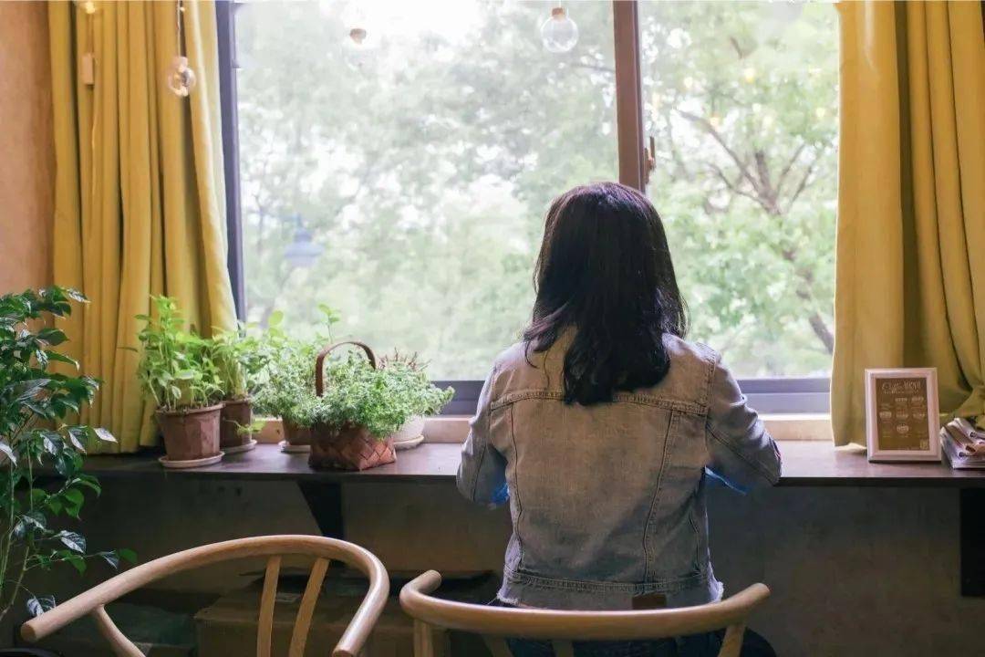 為什么你容易被別人的話動搖決心？