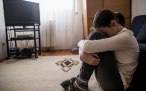 孩子有社交恐懼癥，不愿意與人交流，父母該如何引導(dǎo)？