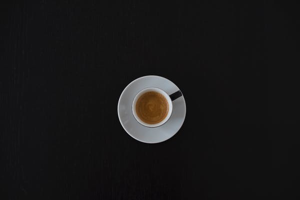 想躺平，不想努力，可以嗎？